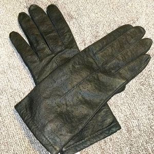 SOLD 🎉 Genuine Leather Gloves